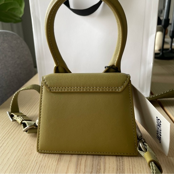 Jacquemus Le Chiquito Logo Lettering Mini Tote Bag - Picture 11 of 12